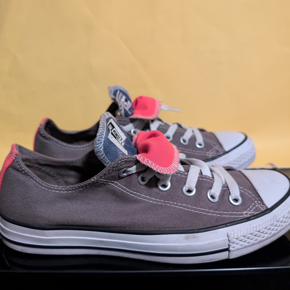 Converse Gray and Pink Women's Sneakers
